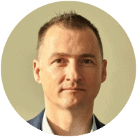 Simon-Brown_round.jpg-1-200×200